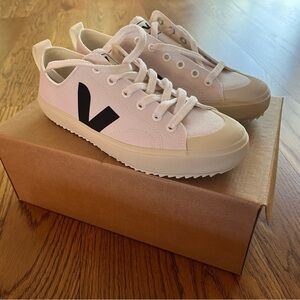 NEW Veja Women's Canvas Sneakers - Size 37
